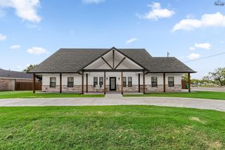 304 MARINERS WAY, Wichita Falls, TX 76308