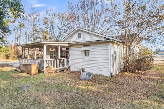 3934 Brynes Drive, Saint Stephen, SC 29479