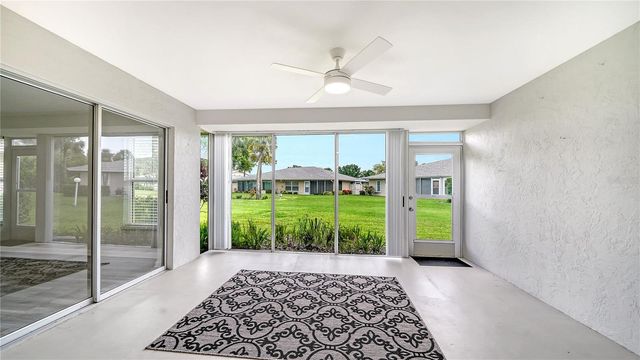 5689 EVERGREEN DRIVE 18, Sarasota, FL 34233