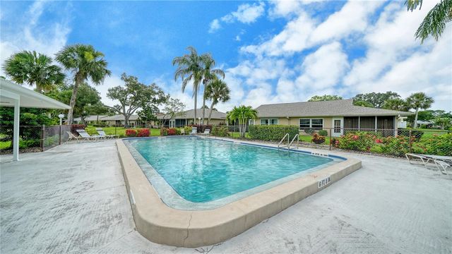 5689 EVERGREEN DRIVE 18, Sarasota, FL 34233