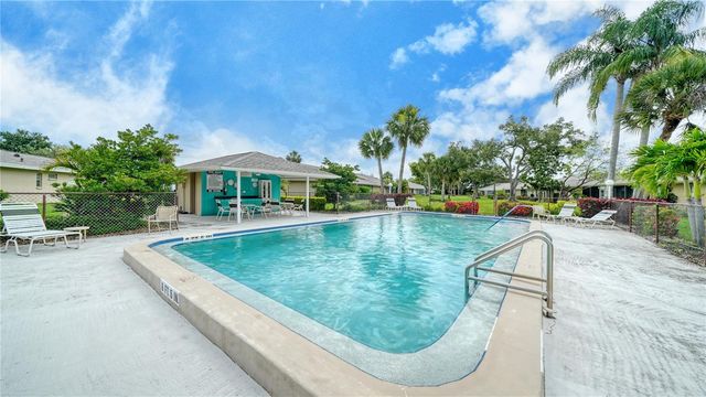 5689 EVERGREEN DRIVE 18, Sarasota, FL 34233