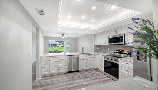5689 EVERGREEN DRIVE 18, Sarasota, FL 34233