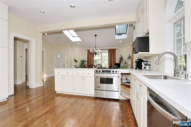 191 Hillside Avenue, Englewood, NJ 07631