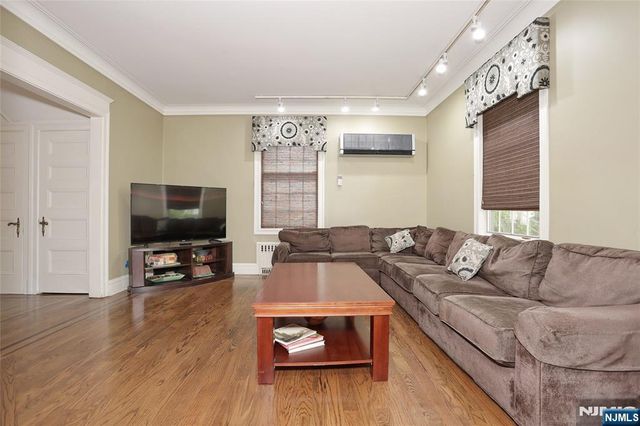 191 Hillside Avenue, Englewood, NJ 07631