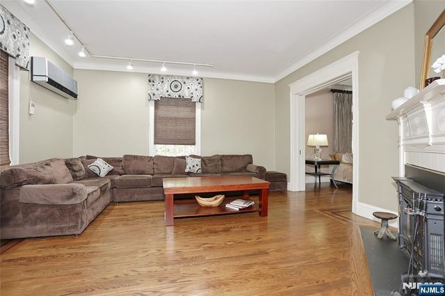 191 Hillside Avenue, Englewood, NJ 07631