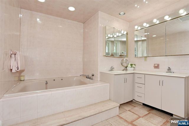 191 Hillside Avenue, Englewood, NJ 07631