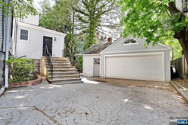 191 Hillside Avenue, Englewood, NJ 07631
