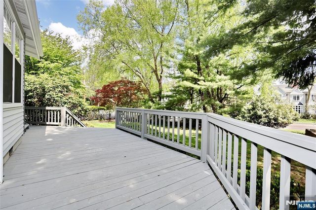 191 Hillside Avenue, Englewood, NJ 07631