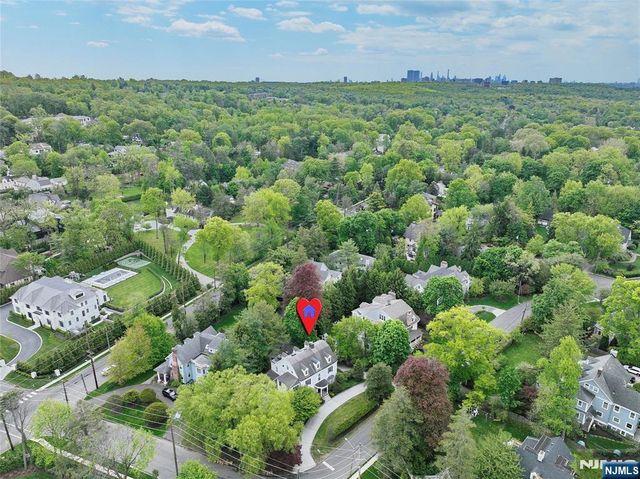 191 Hillside Avenue, Englewood, NJ 07631