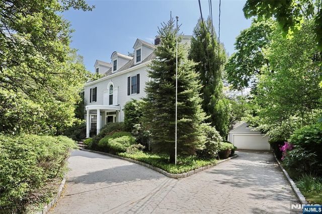191 Hillside Avenue, Englewood, NJ 07631