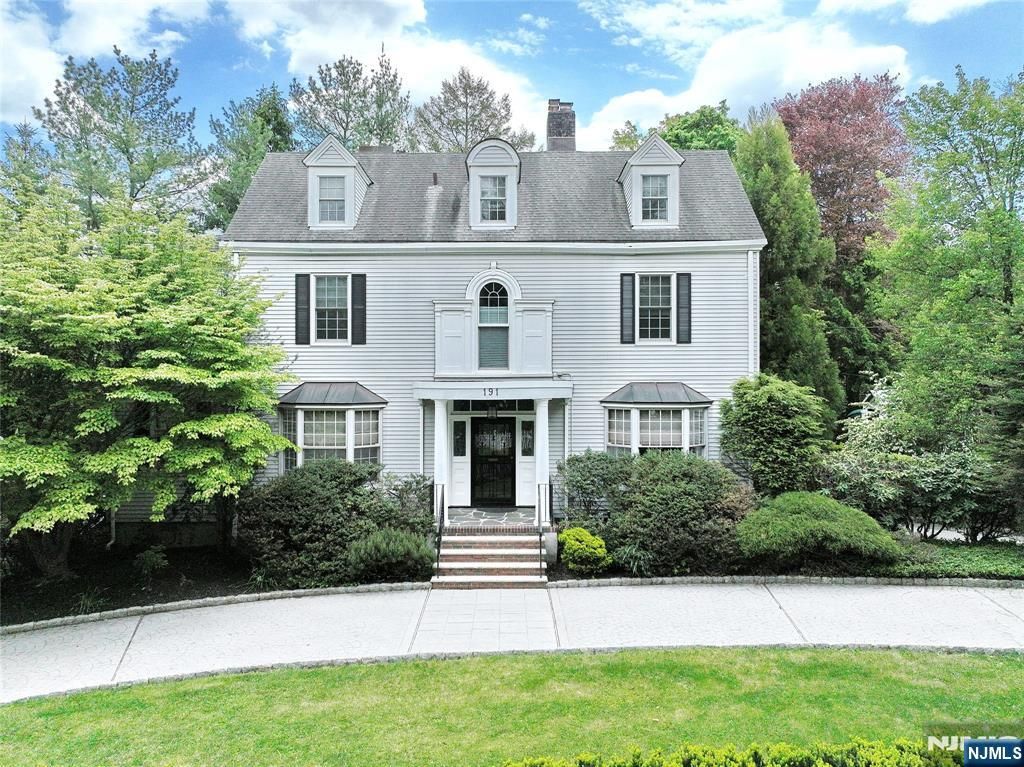 191 Hillside Avenue, Englewood, NJ 07631