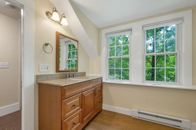 26 Old Mont Vernon Road, Amherst, NH 03031