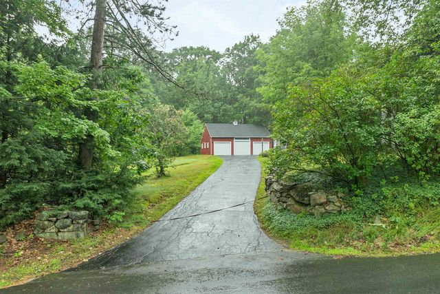 26 Old Mont Vernon Road, Amherst, NH 03031