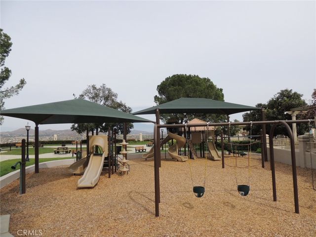 7 Plaza Valenza, Lake Elsinore, CA 92532