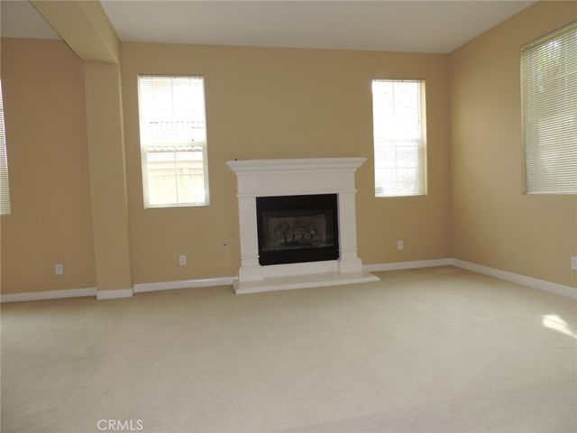 7 Plaza Valenza, Lake Elsinore, CA 92532