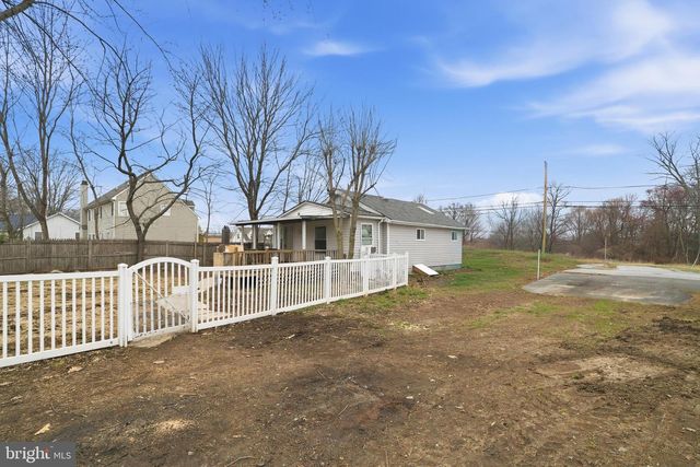 2502 WILLIAMS AVE, Upper Chichester, PA 19014