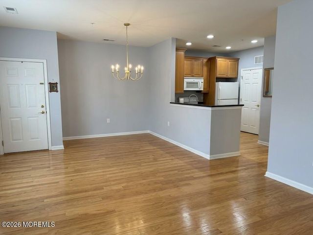 624 Sophee Lane, Lakewood, NJ 08701