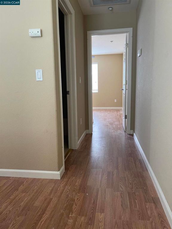 Image 4 of property listing at 173 Heligan Ln 2, Livermore, CA 94551