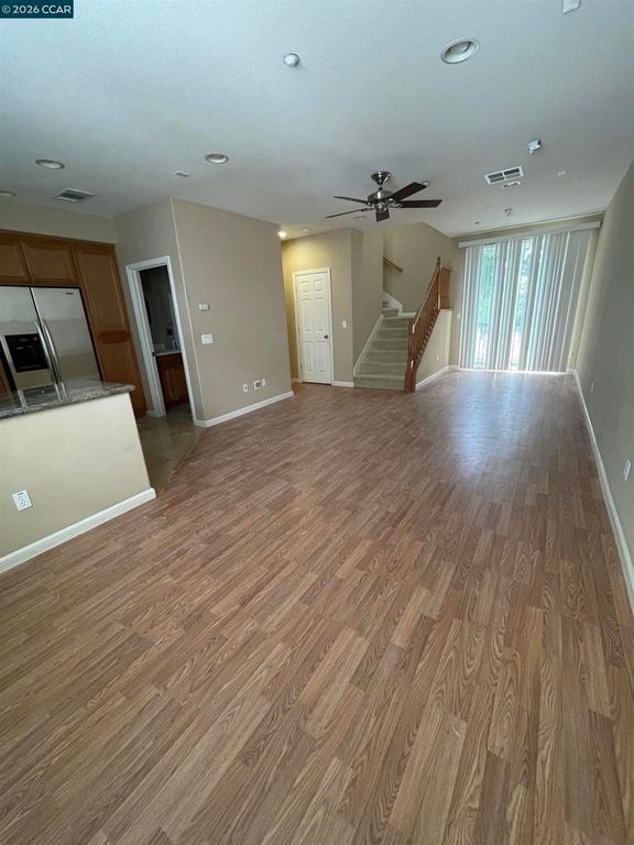 Image 8 of property listing at 173 Heligan Ln 2, Livermore, CA 94551