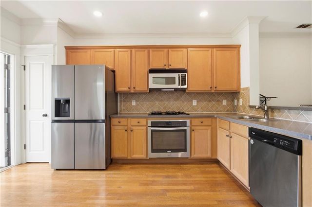 655 Mead Street SE 11, Atlanta, GA 30312