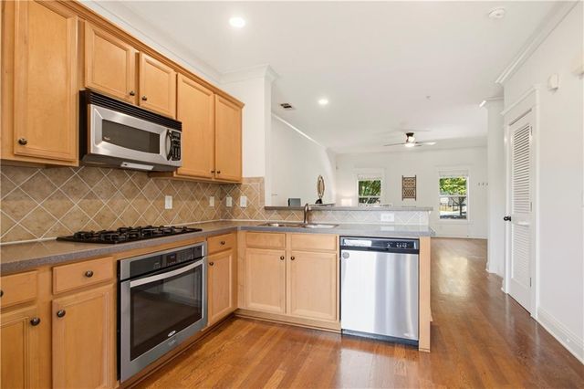 655 Mead Street SE 11, Atlanta, GA 30312