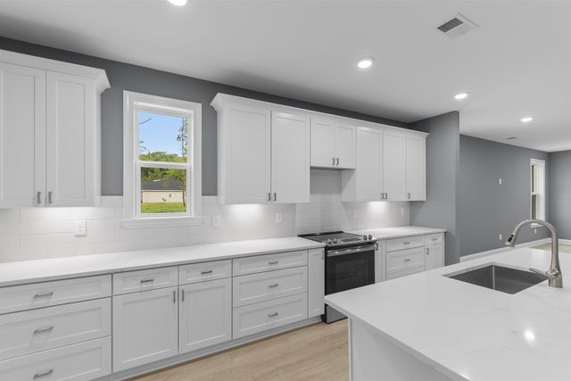 5661 Highway 668, Conway, SC 29526