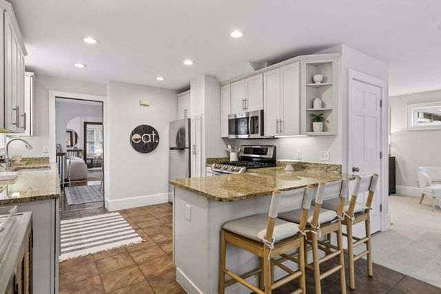 363 Macalester Street, Saint Paul, MN 55105