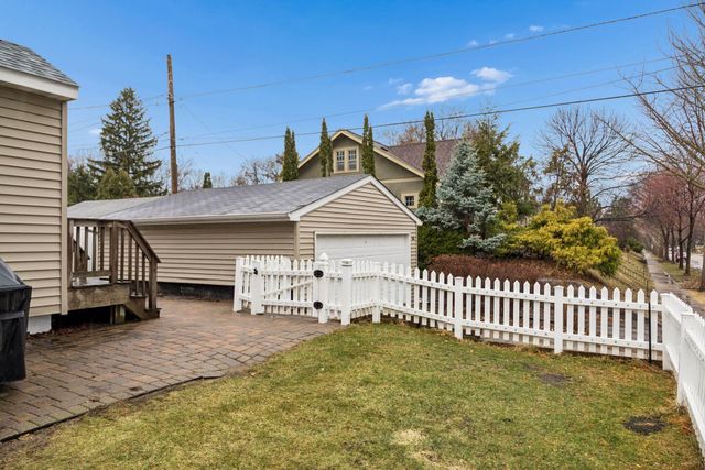 363 Macalester Street, Saint Paul, MN 55105