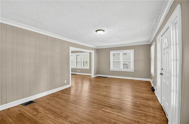 7231 Bales Avenue, Kansas City, MO 64132