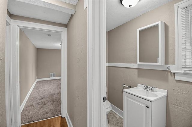 7231 Bales Avenue, Kansas City, MO 64132