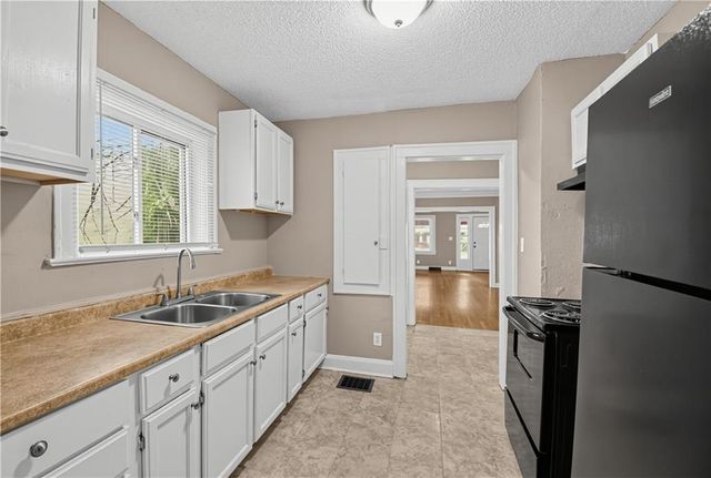7231 Bales Avenue, Kansas City, MO 64132