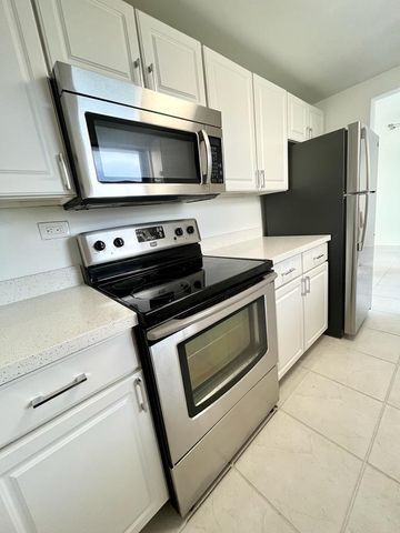 890 N Federal Highway 405, Lantana, FL 33462