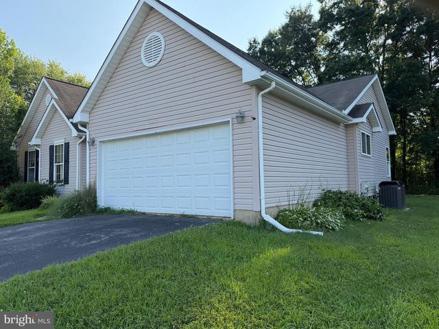 128 WILLAMETTE DR, Bear, DE 19701