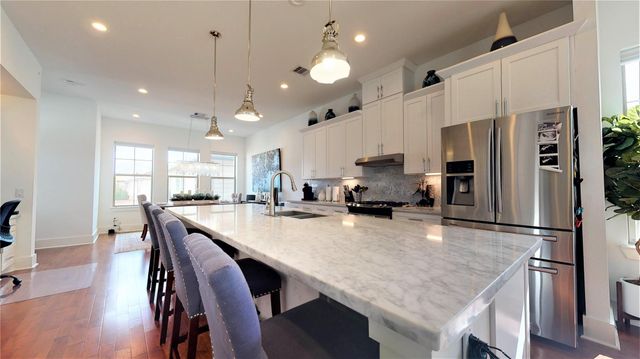 5422 Darling Street C, Houston, TX 77007