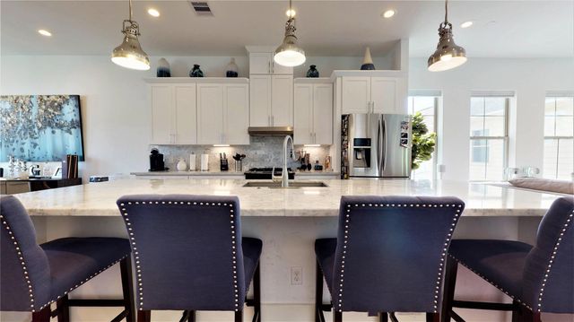 5422 Darling Street C, Houston, TX 77007