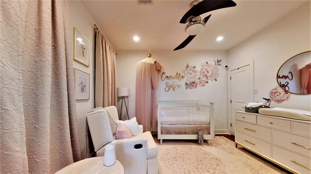 5422 Darling Street C, Houston, TX 77007