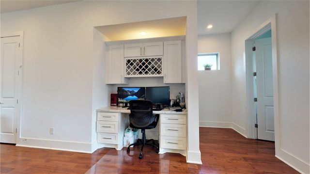 5422 Darling Street C, Houston, TX 77007