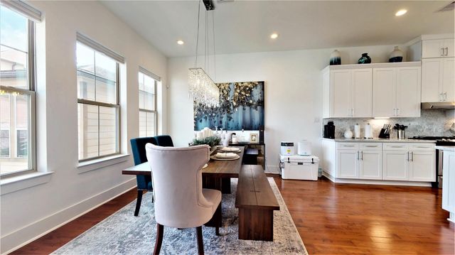 5422 Darling Street C, Houston, TX 77007