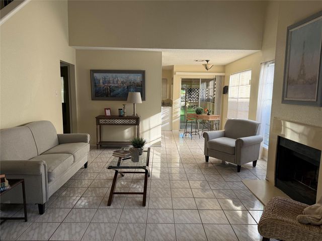 2039 Greencourt Drive, Missouri City, TX 77489