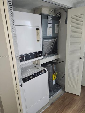 12501 SW 14th St 311R, Pembroke Pines, FL 33027