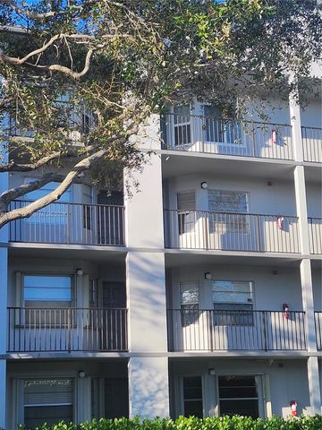 12501 SW 14th St 311R, Pembroke Pines, FL 33027