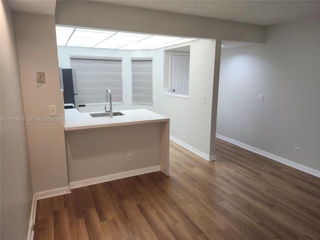 12501 SW 14th St 311R, Pembroke Pines, FL 33027