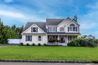 63 Nicholas Way, Baiting Hollow, NY 11933