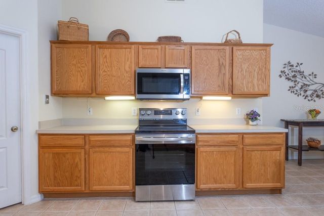 5 WHETSTONE LANE, Palm Coast, FL 32164