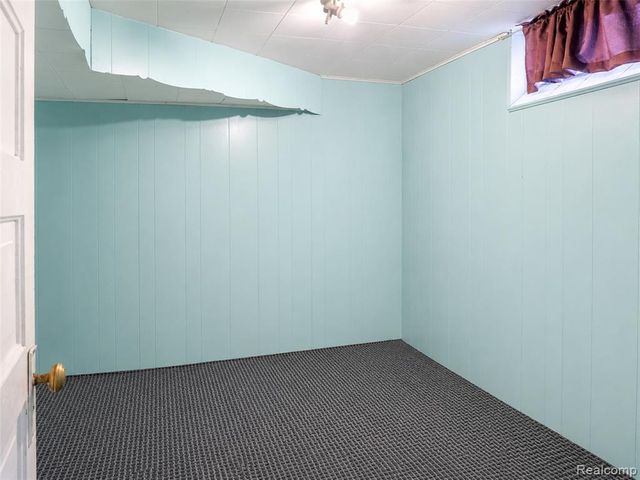 4855 Hatchery Road, Waterford, MI 48329