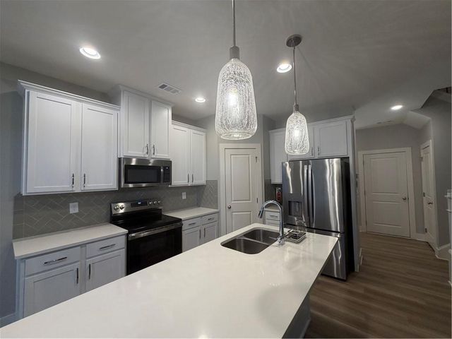 2486 Honey Way, Conyers, GA 30013
