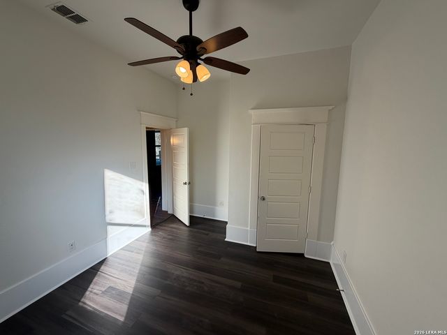 1324 Dawson, San Antonio, TX 78202