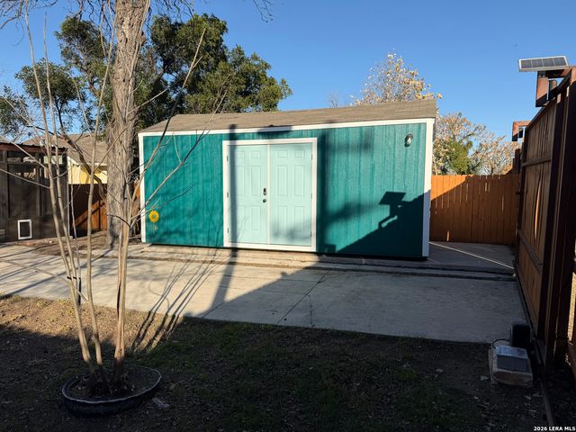 1324 Dawson, San Antonio, TX 78202