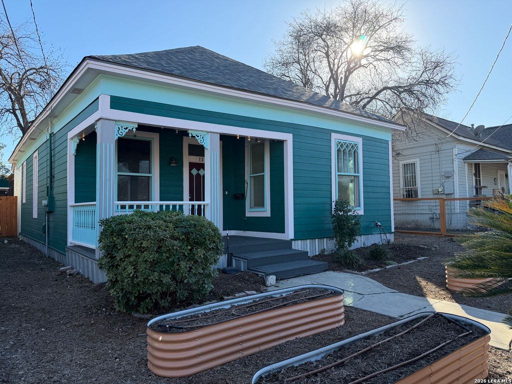 1324 Dawson, San Antonio, TX 78202