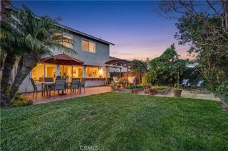 5552 Ridgebury Drive, Huntington Beach, CA 92649